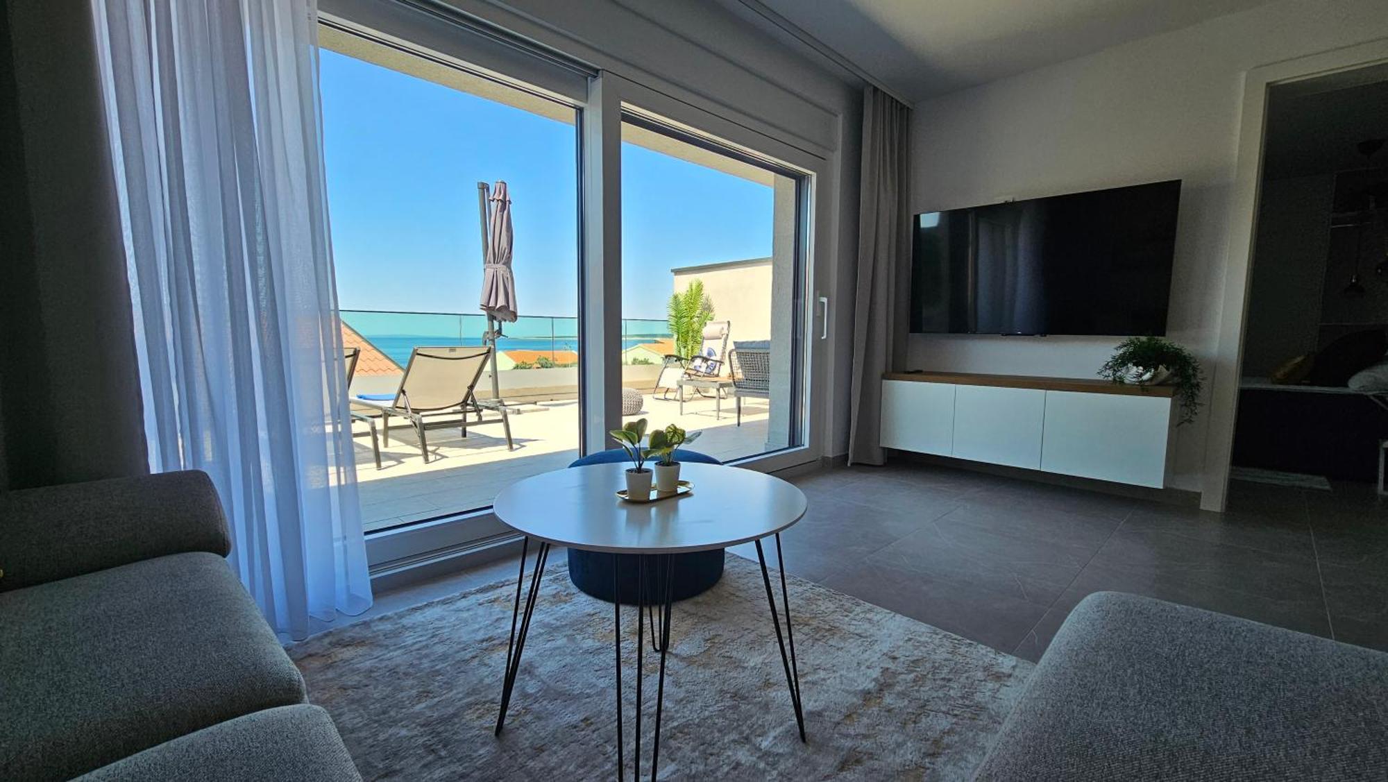 Apartament Blue Moon Apartment, Now With Jacuzzi *
