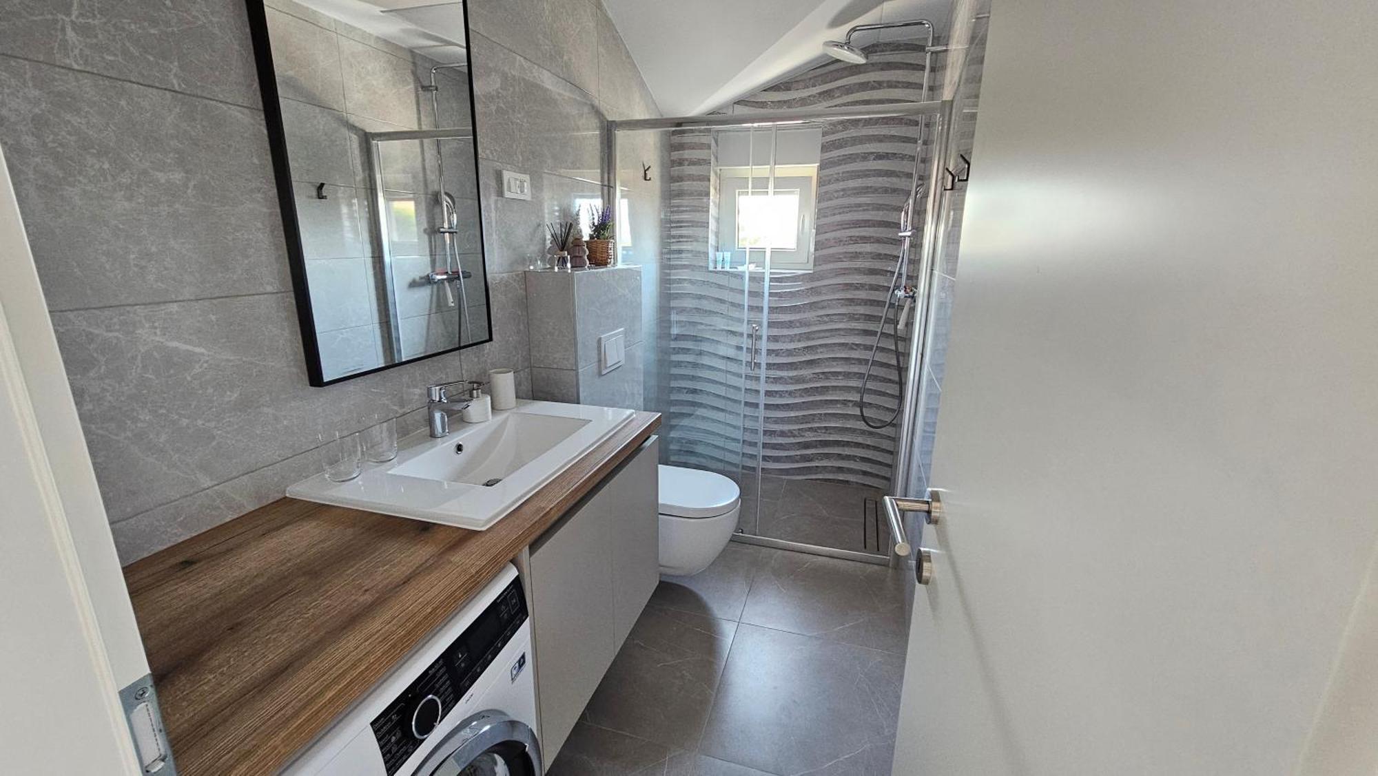 Blue Moon Apartment, Now With Jacuzzi Apartament Mandre